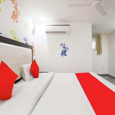 My Comfortable Hotel Ню Делхи Екстериор снимка