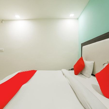 My Comfortable Hotel Ню Делхи Екстериор снимка