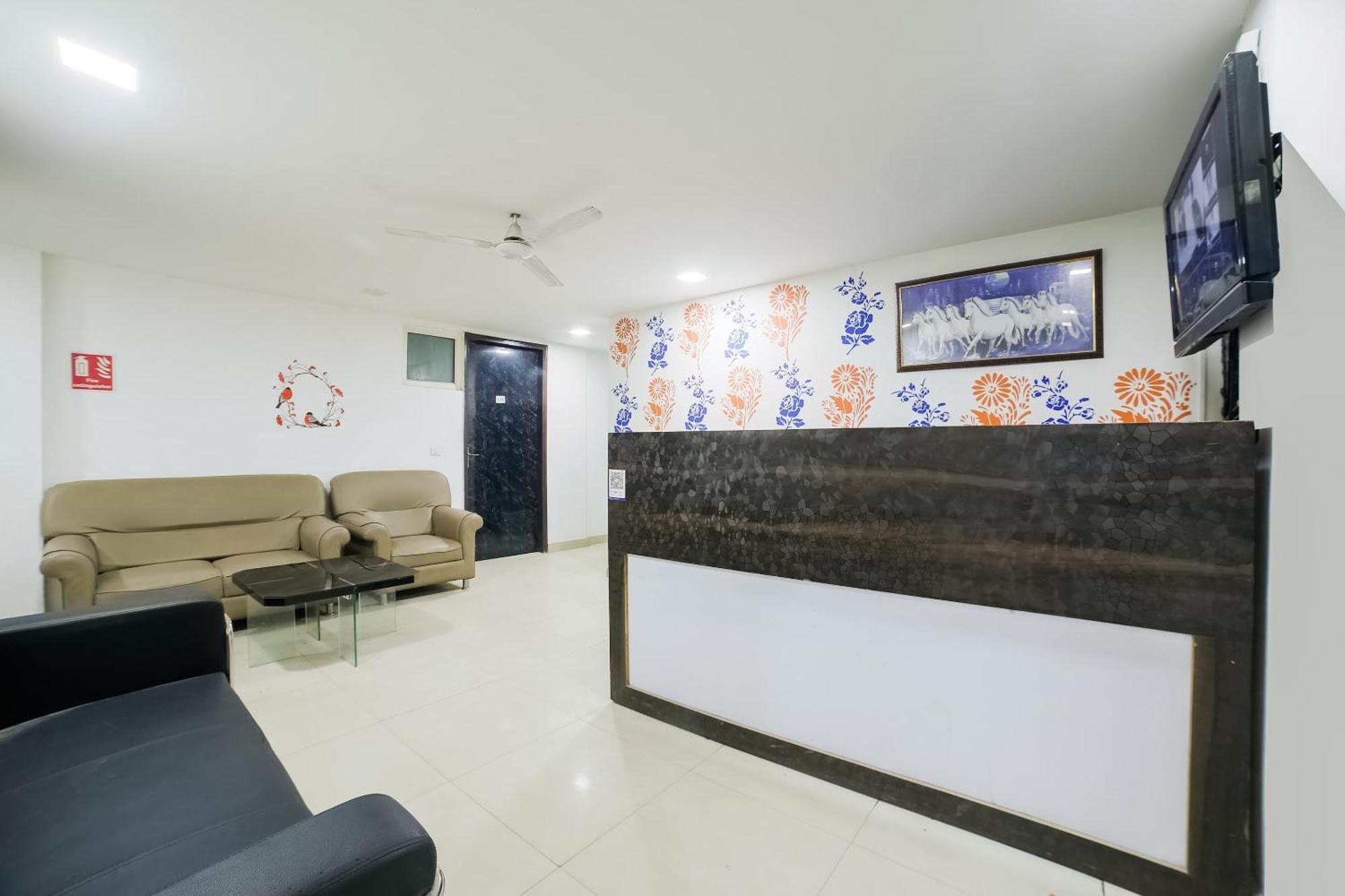 My Comfortable Hotel Ню Делхи Екстериор снимка