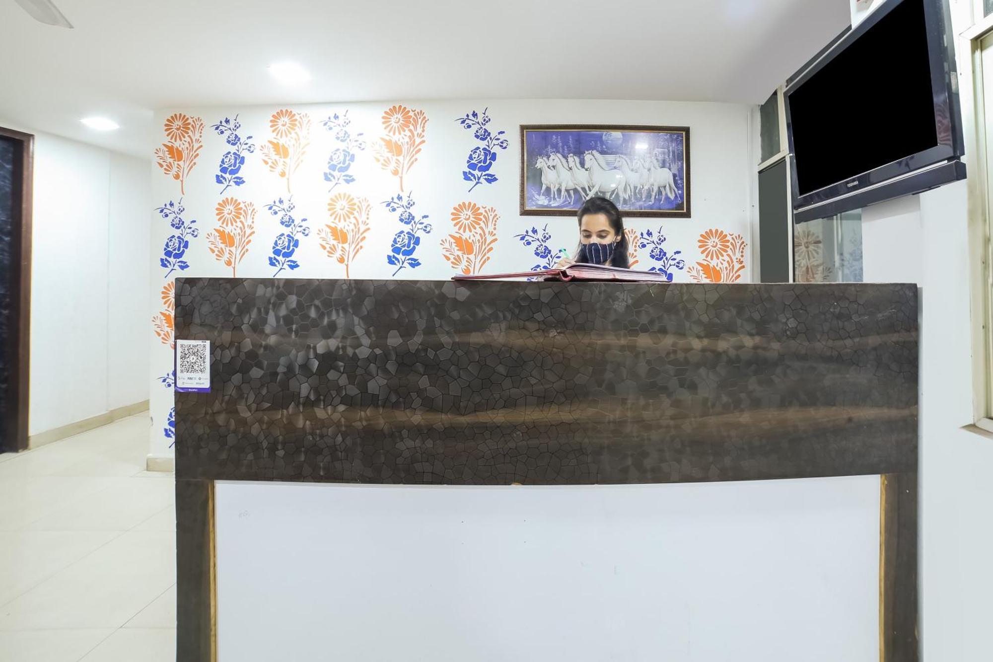 My Comfortable Hotel Ню Делхи Екстериор снимка